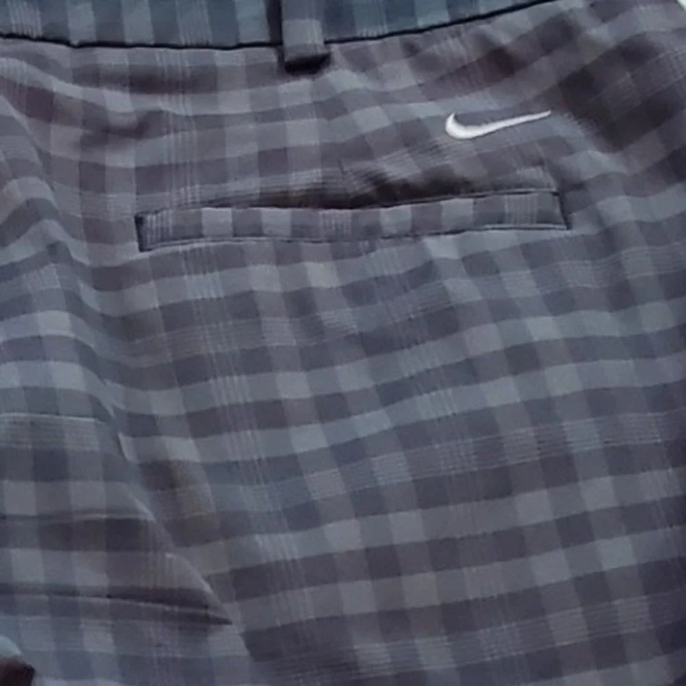 Nike Golf Dri-FIT Mens Plaid Shorts Grey Charcoal Flat Front 38